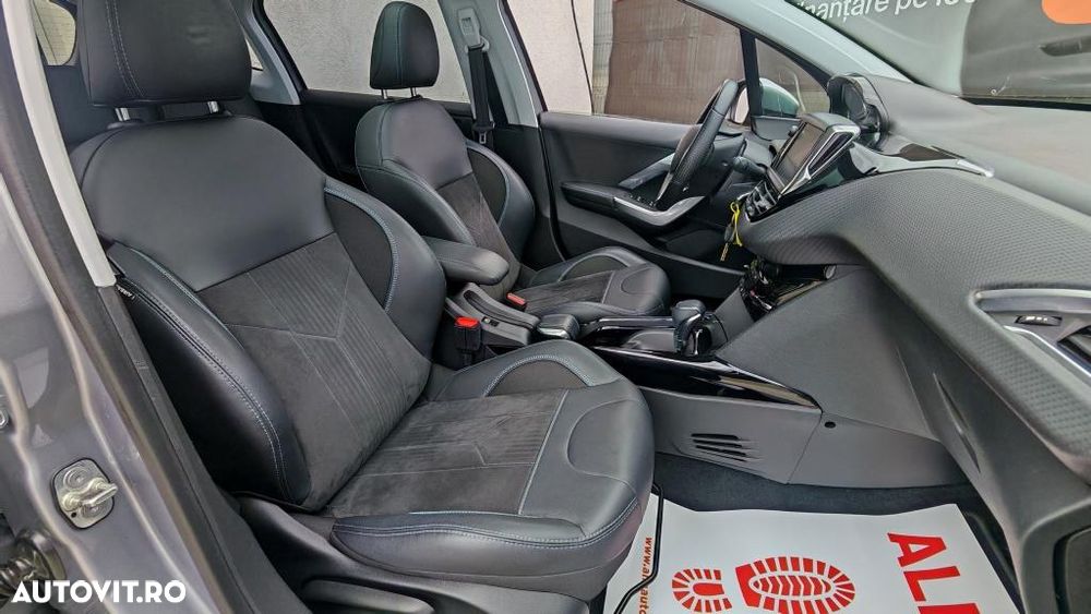 Peugeot 2008 PureTech 110 Stop&Start EAT6 Crossway - 12
