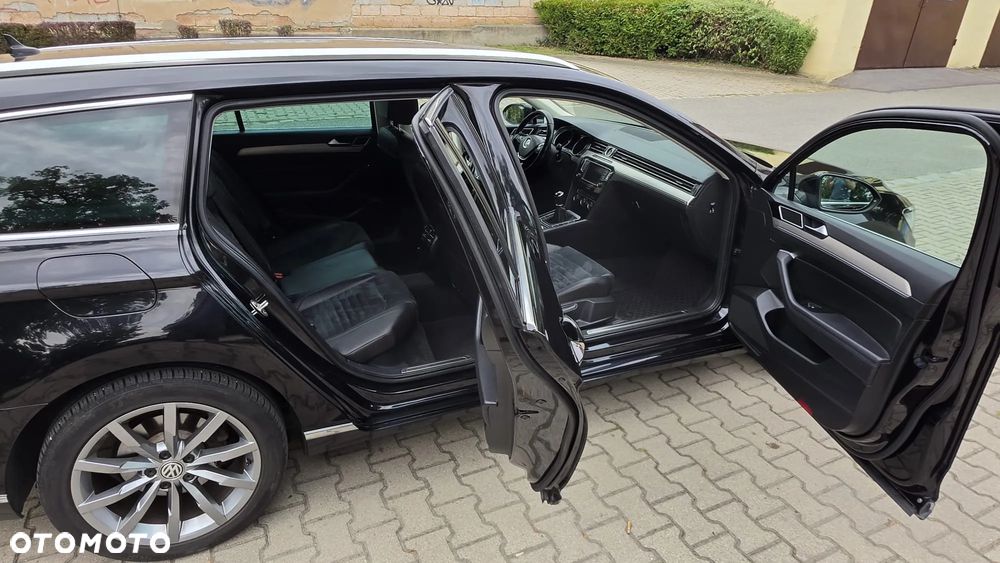 Volkswagen Passat 2.0 TDI (BlueMotion Technology) Highline - 27