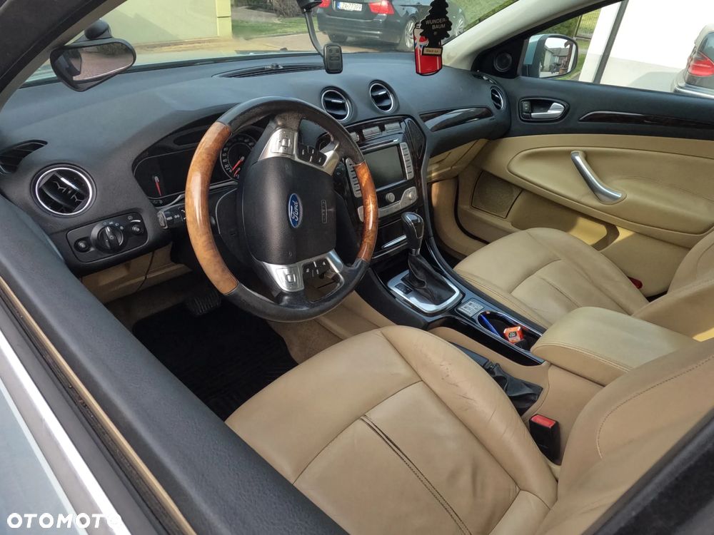 Ford Mondeo 2.0 TDCi Ghia - 14