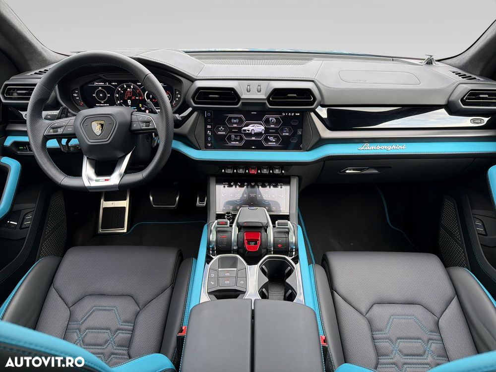 Lamborghini URUS - 11