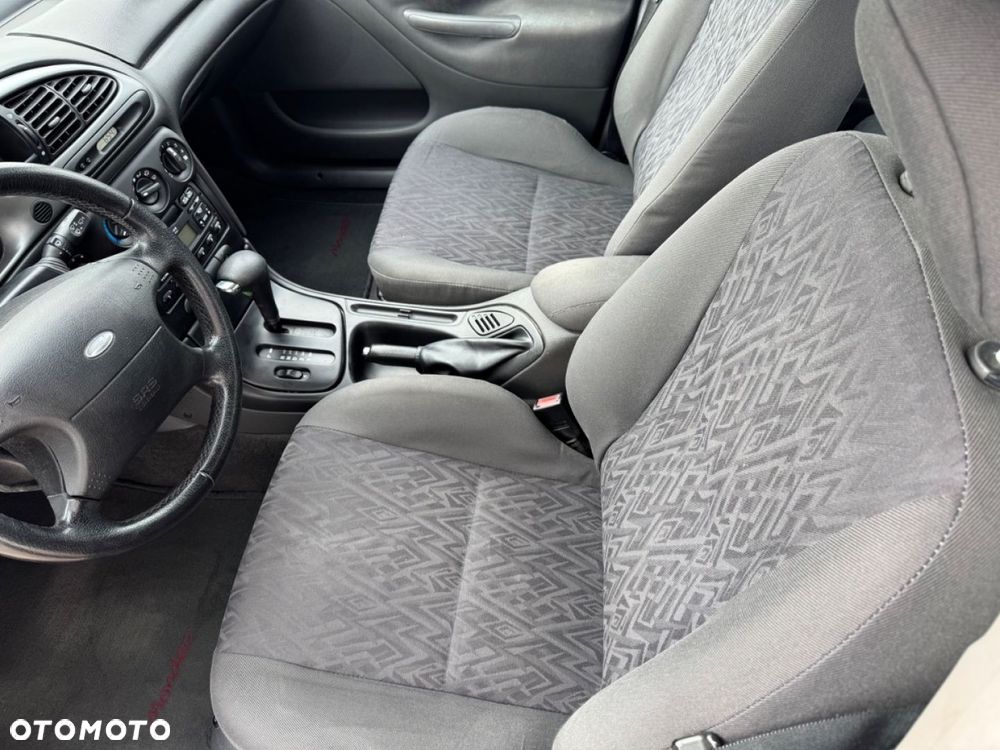 Ford Mondeo - 24