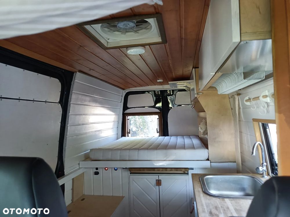 Volkswagen Crafter Kamper Camper - 12