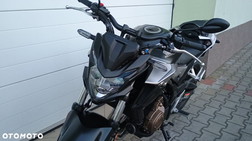 Honda CB - 11