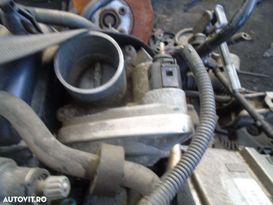 Motor Volkswagen Polo 1.2 Benzina 12V AZQ din 2004 - 4