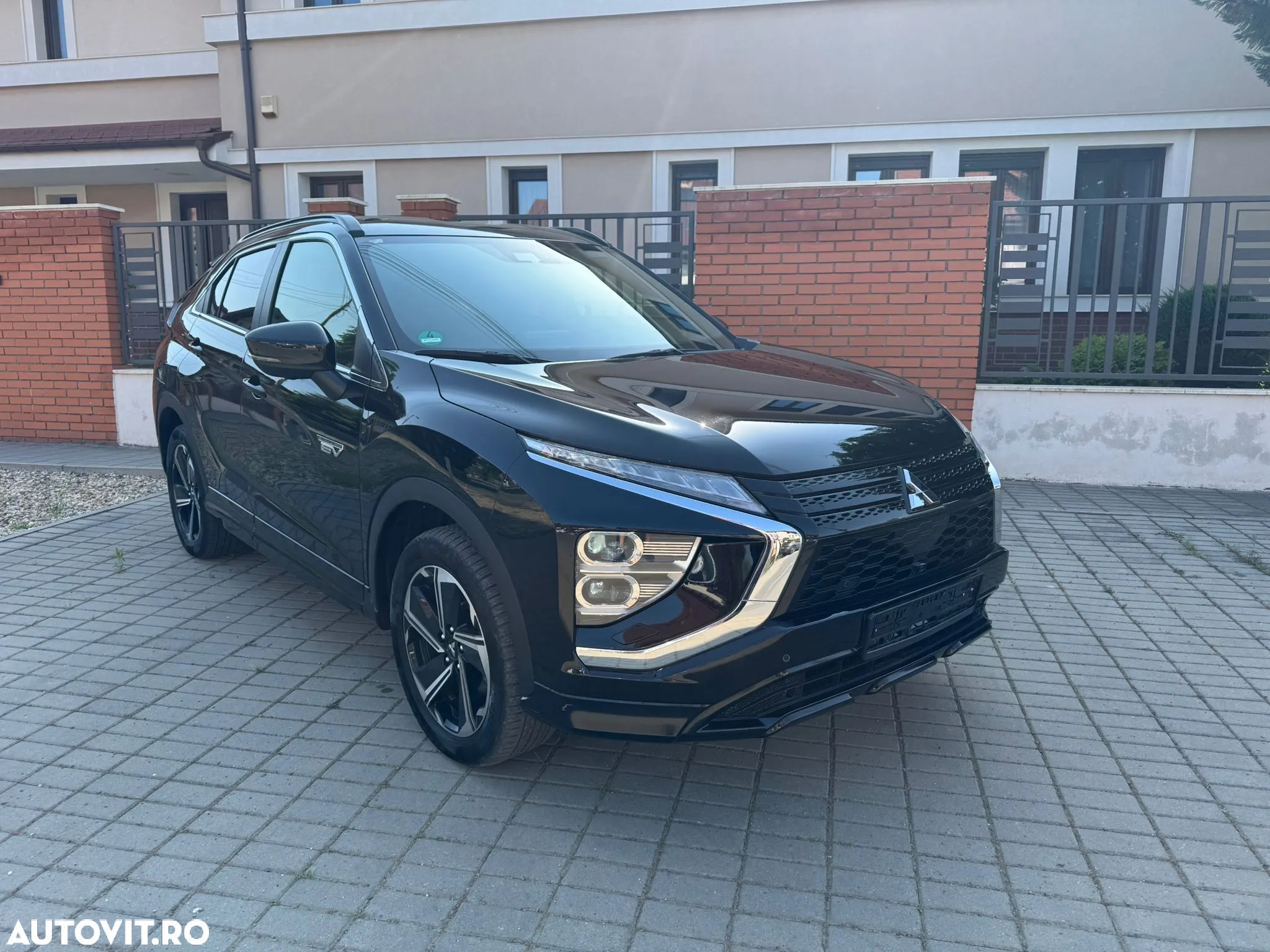 Mitsubishi Eclipse-Cross Plug-In Hybrid 4WD Plus Select - 21