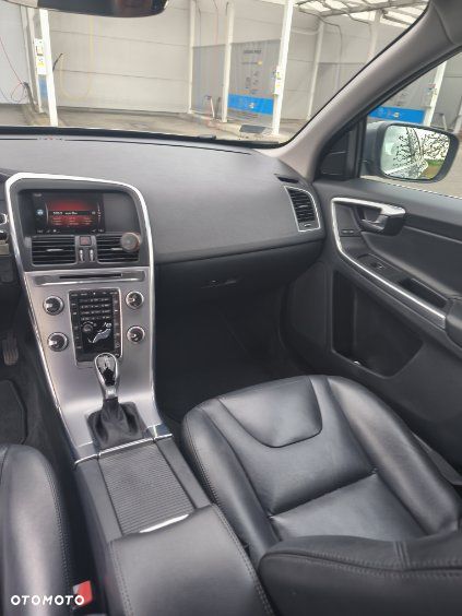 Volvo XC 60 D4 AWD Summum - 3