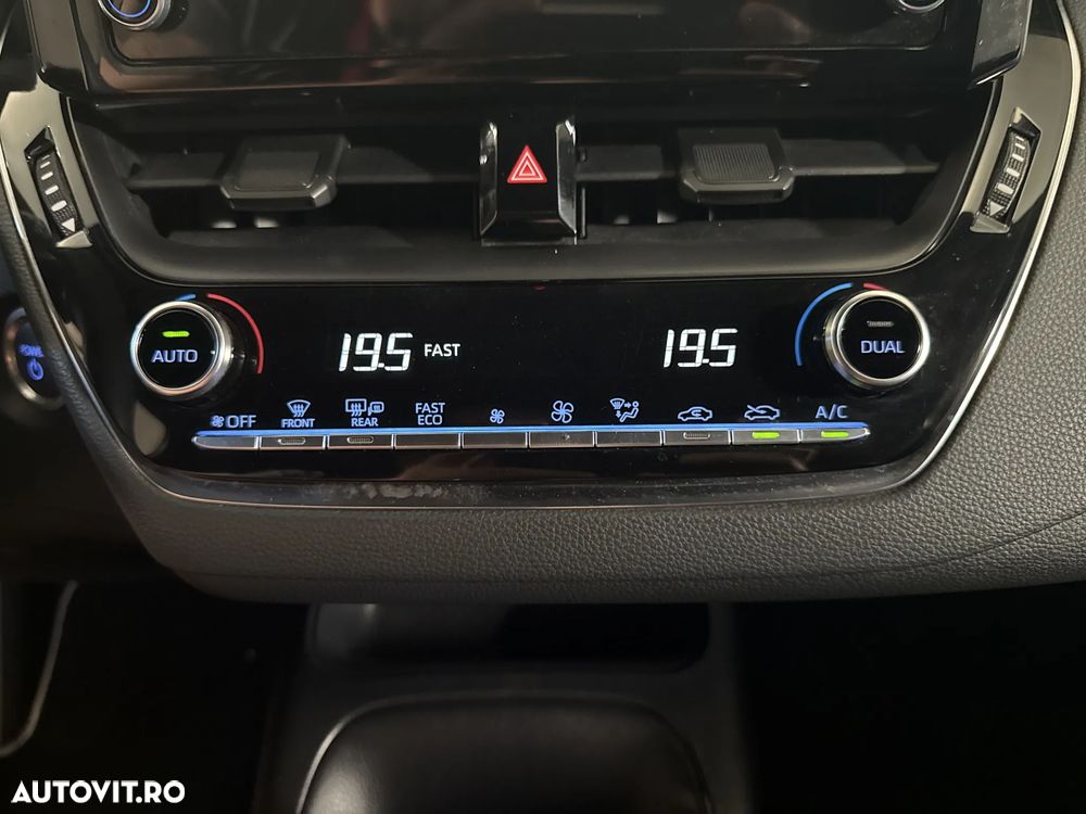 Toyota Corolla - 17