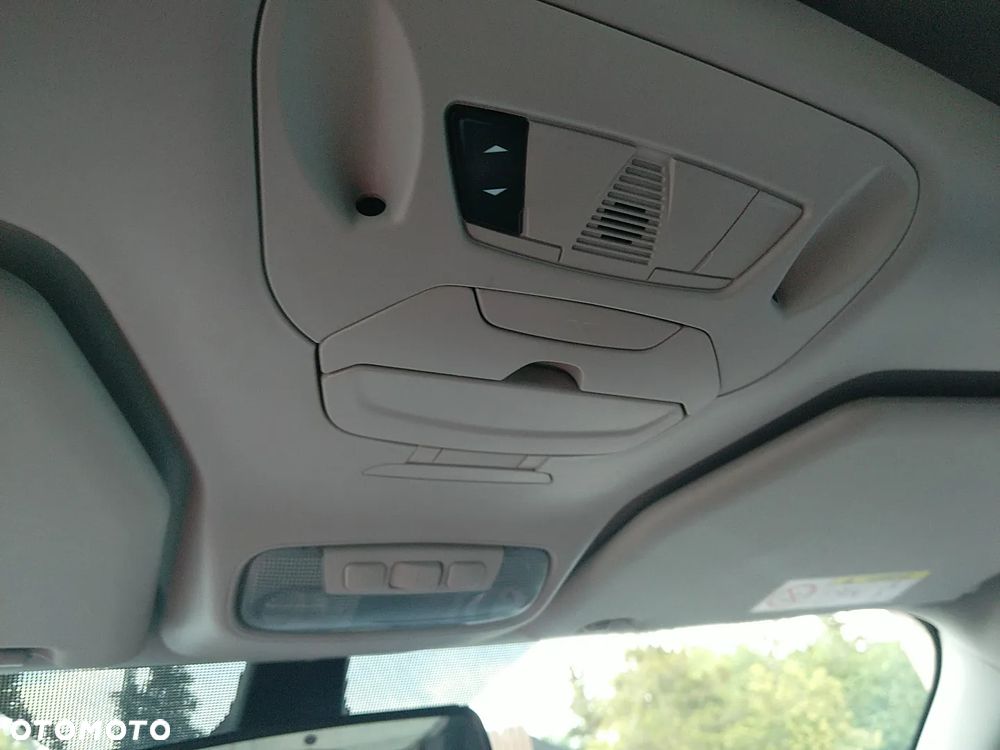 Ford Tourneo Connect - 26