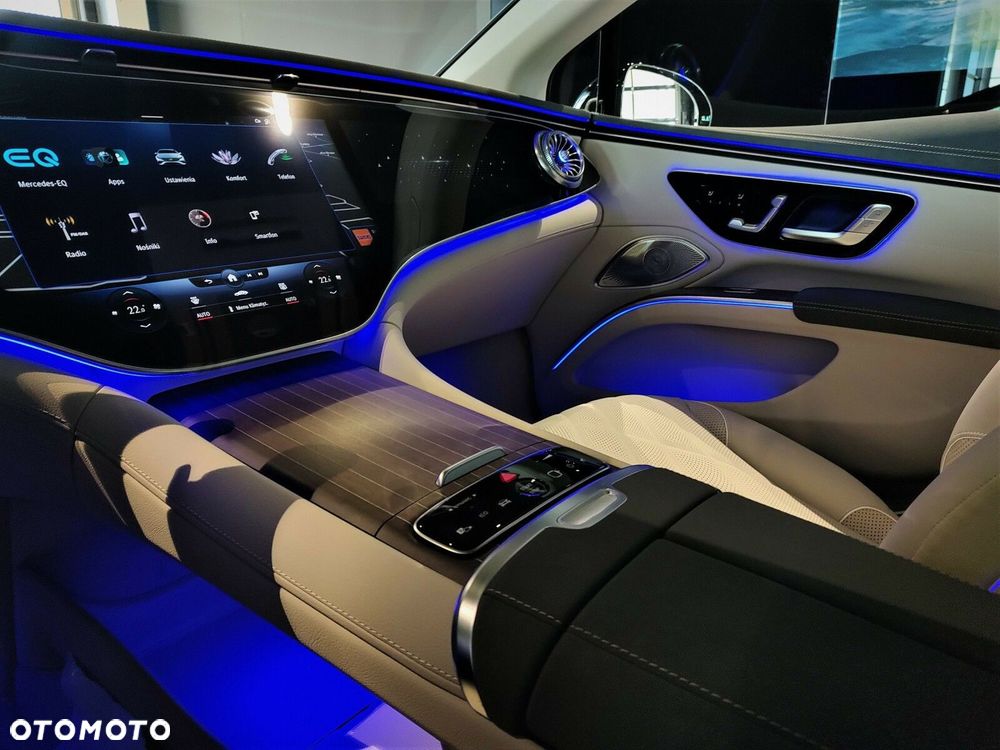Mercedes-Benz EQS - 24