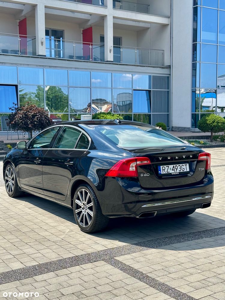Volvo S60 - 11