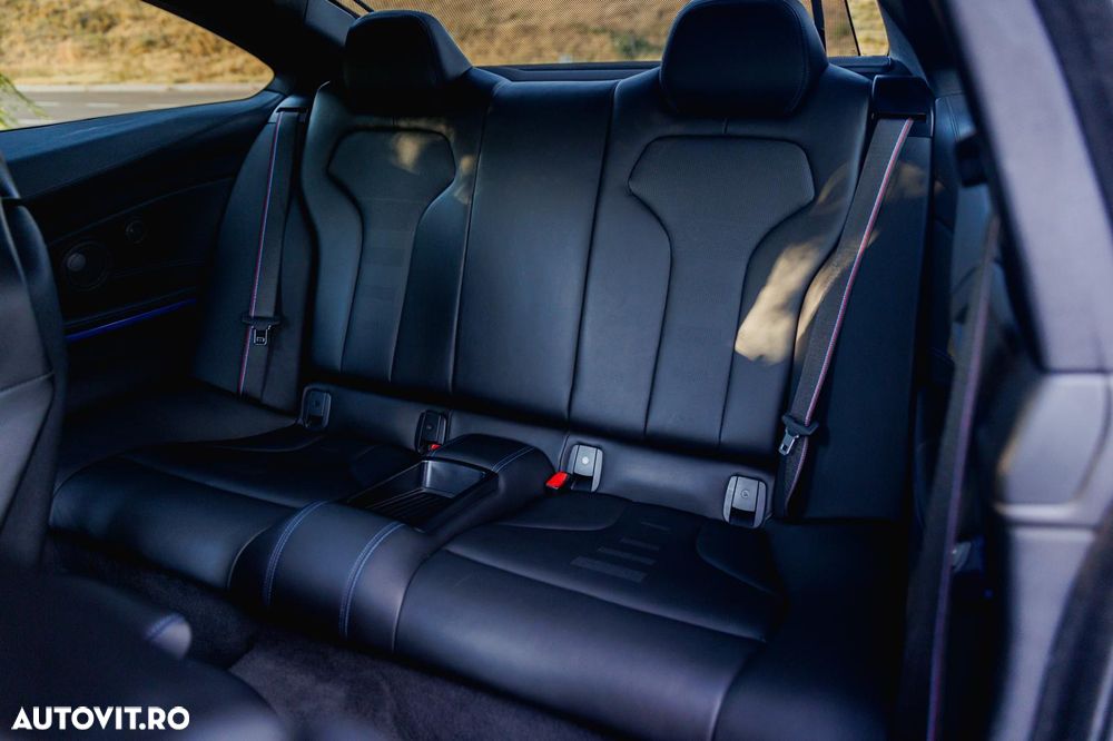 BMW M4 Coupe DKG - 26