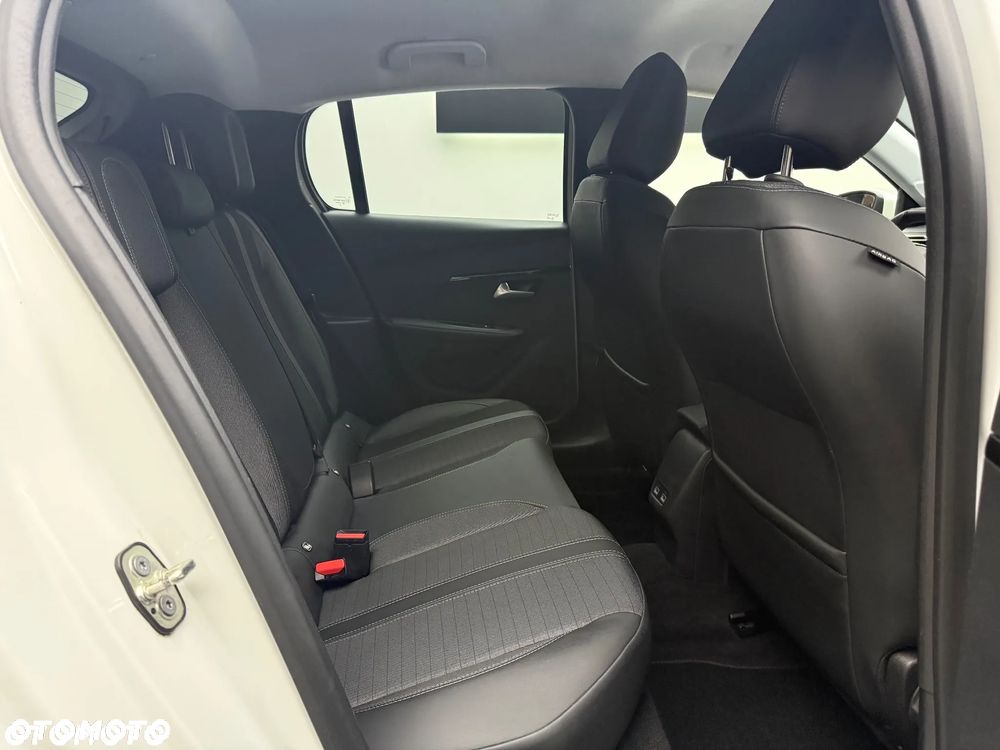 Peugeot 208 PureTech 100 EAT8 Allure Pack - 19