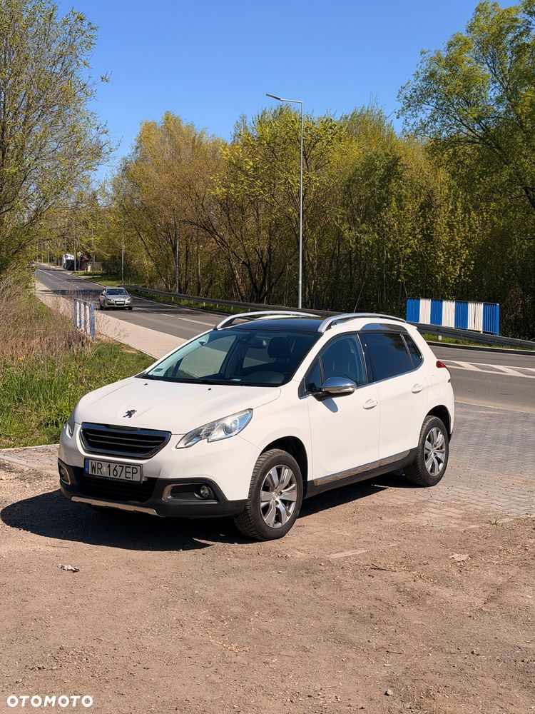 Peugeot 2008 1.2 VTi Allure - 1