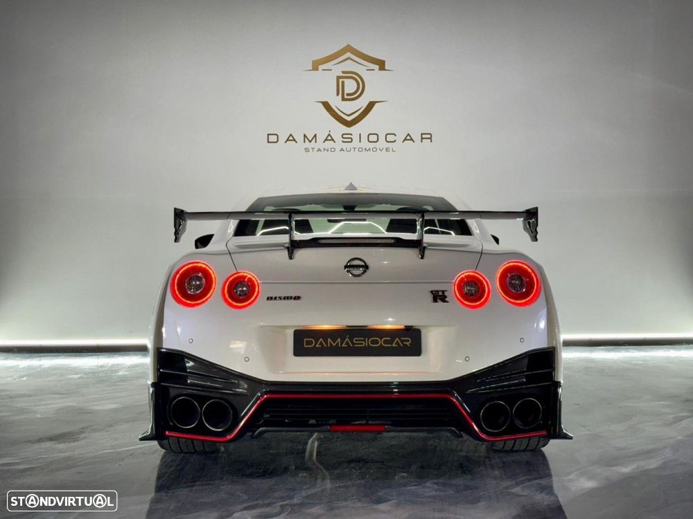 Nissan GT-R Nismo - 2