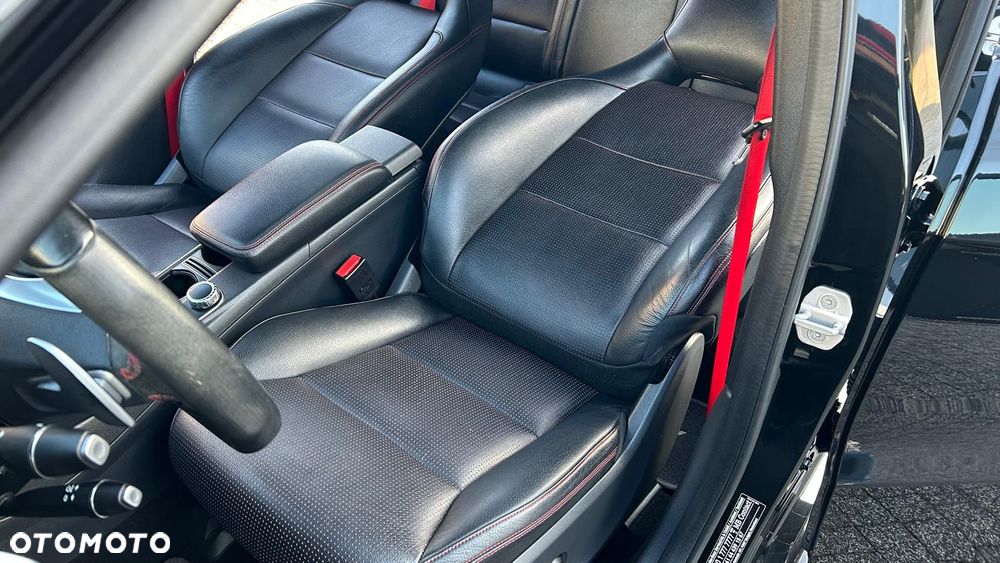Mercedes-Benz Klasa A 45 AMG 4Matic AMG Speedshift 7G-DCT - 25