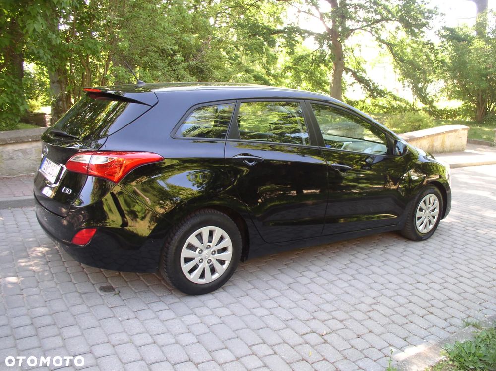 Hyundai i30 blue 1.4 Classic - 34