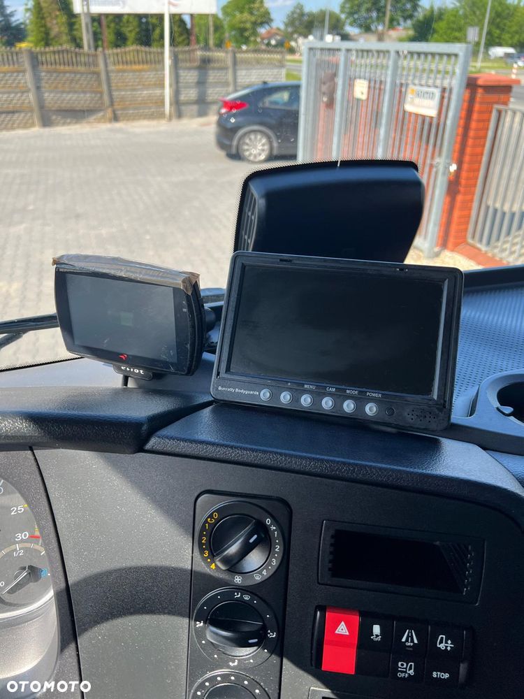 Mercedes-Benz Atego 1218 kontener winda mały Przebieg sprowadzony wron-pol - 32