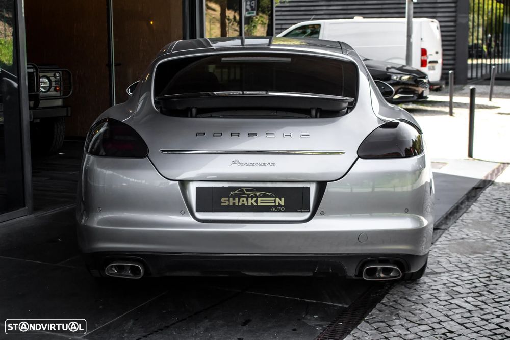 Porsche Panamera Platinum Edition - 10