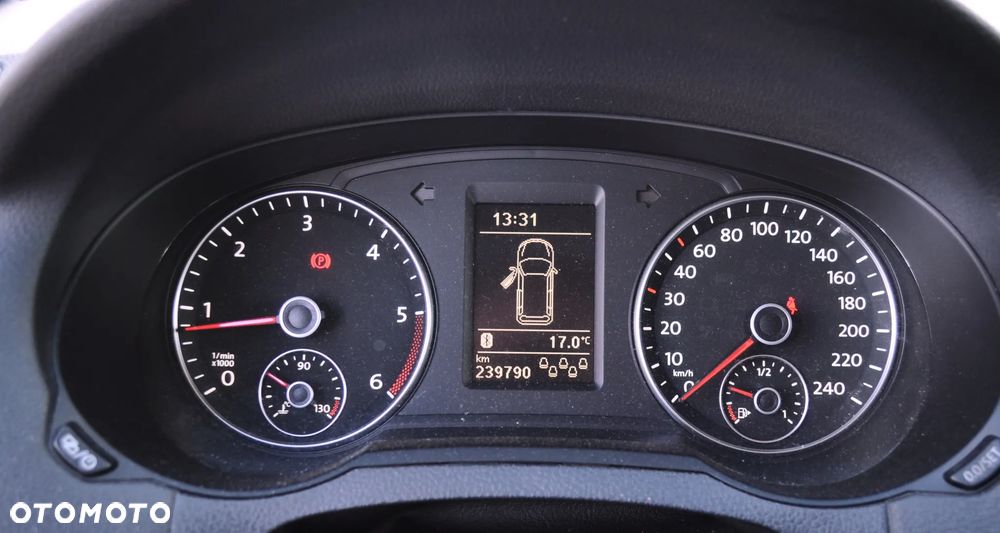 Volkswagen Sharan - 11