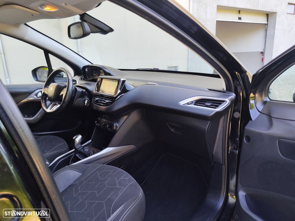 Peugeot 2008 1.6 BlueHDi Style - 29