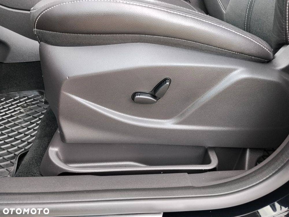 Ford C-MAX 1.5 EcoBoost Start-Stop-System Titanium - 27