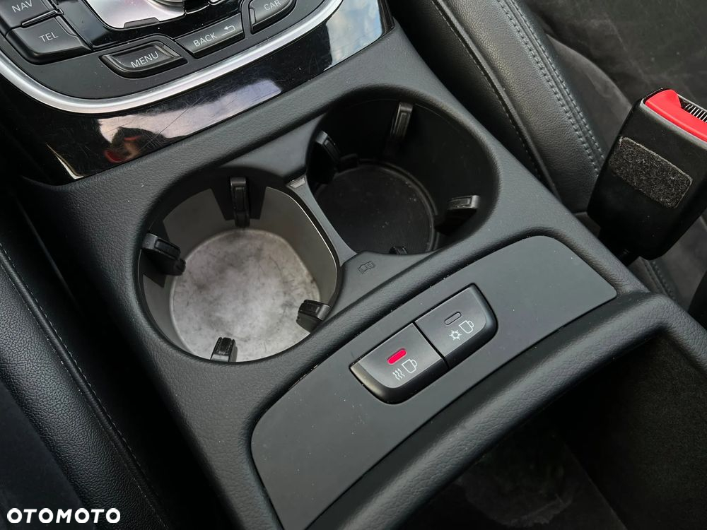 Audi Q5 2.0 TDI Quattro Design S tronic - 27