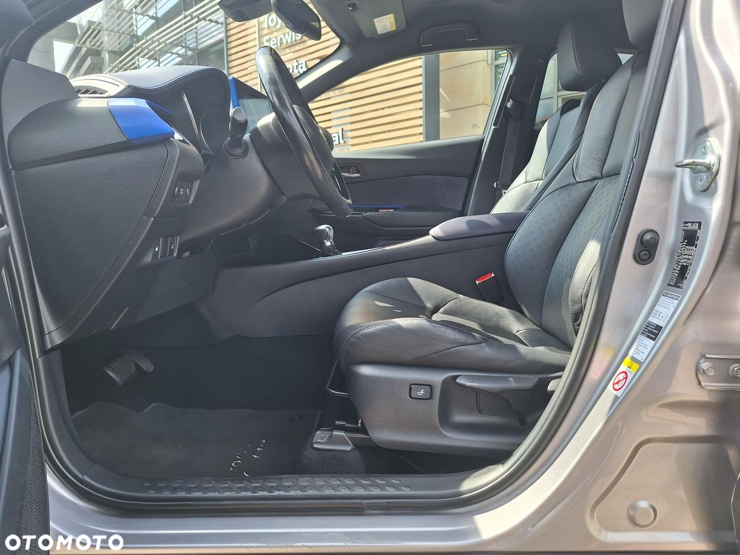 Toyota C-HR - 15