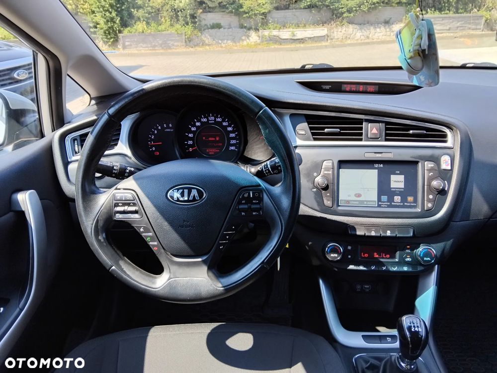 Kia Ceed 1.6 CRDi L - 6