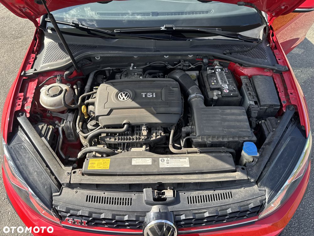 Volkswagen Golf - 15