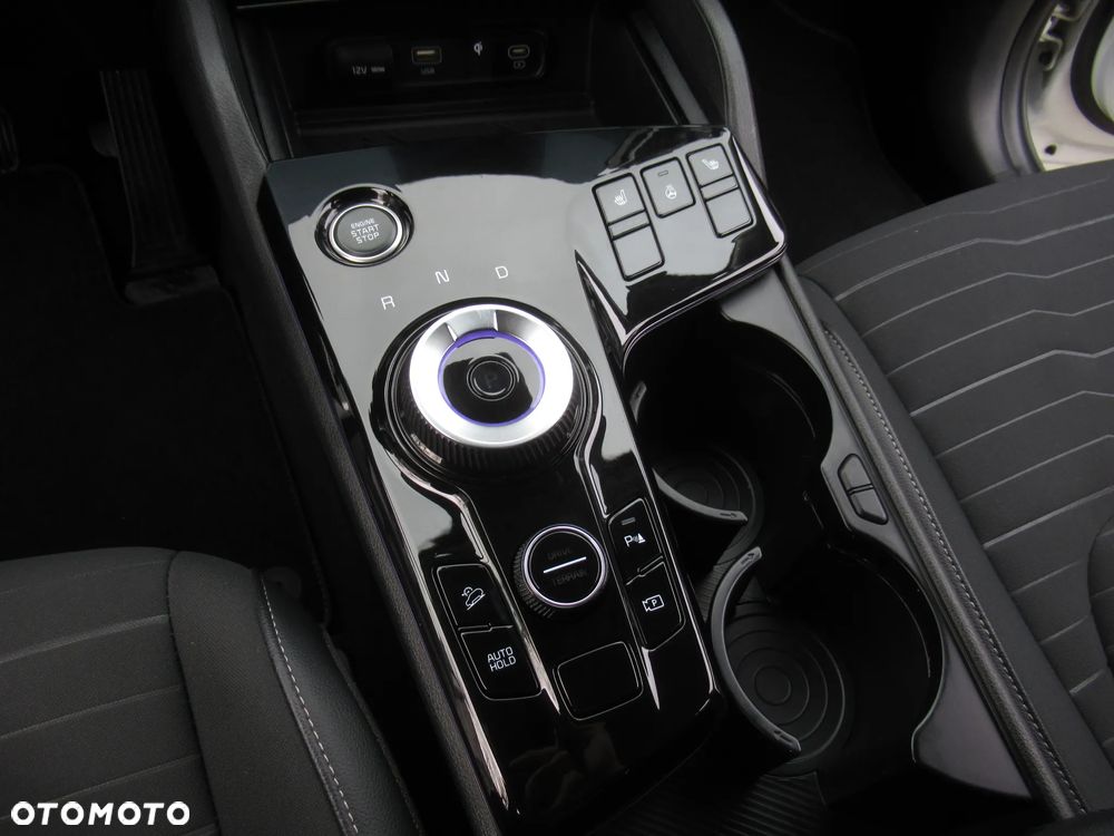 Kia Sportage 1.6 T-GDI HEV Business Line 4WD - 18