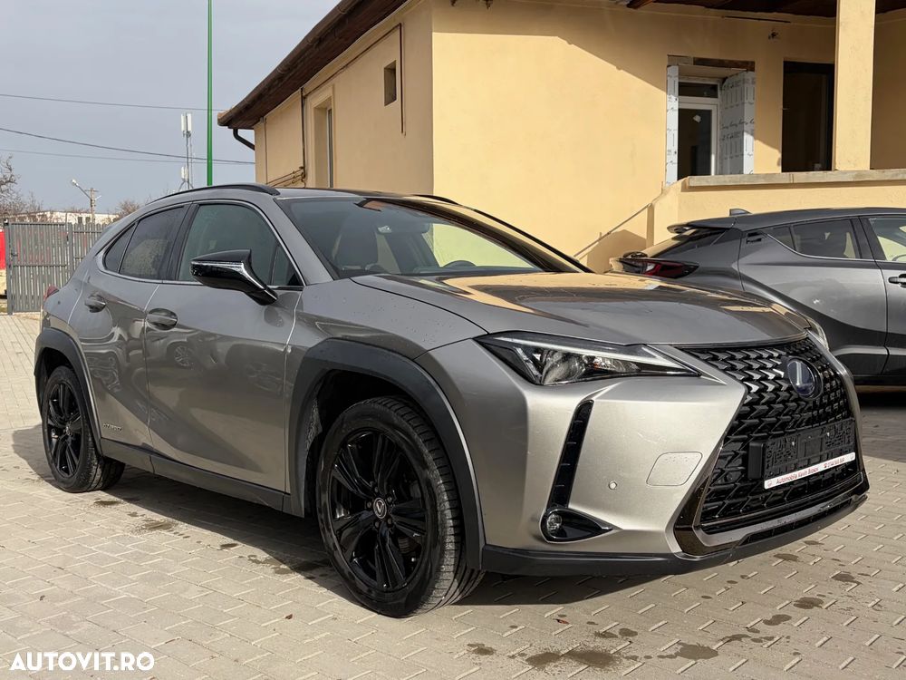 Lexus UX - 36