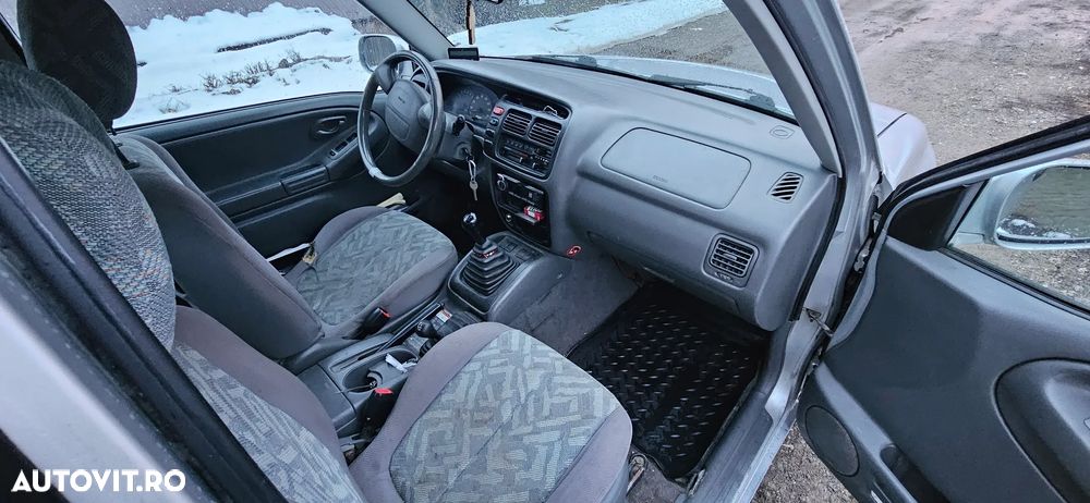 Suzuki Grand Vitara 1.6 - 5