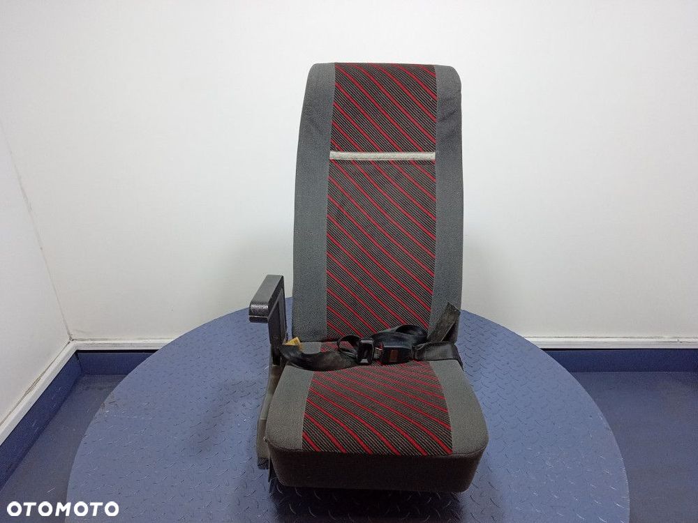 SPRINTER W901 W902 W903 FOTEL POJEDYNCZY PASY - 1