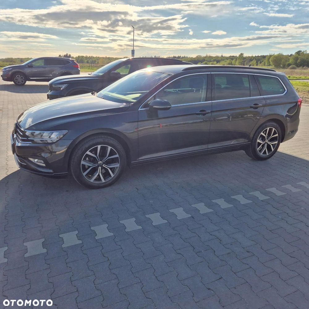 Volkswagen Passat 2.0 TDI EVO Business DSG - 1