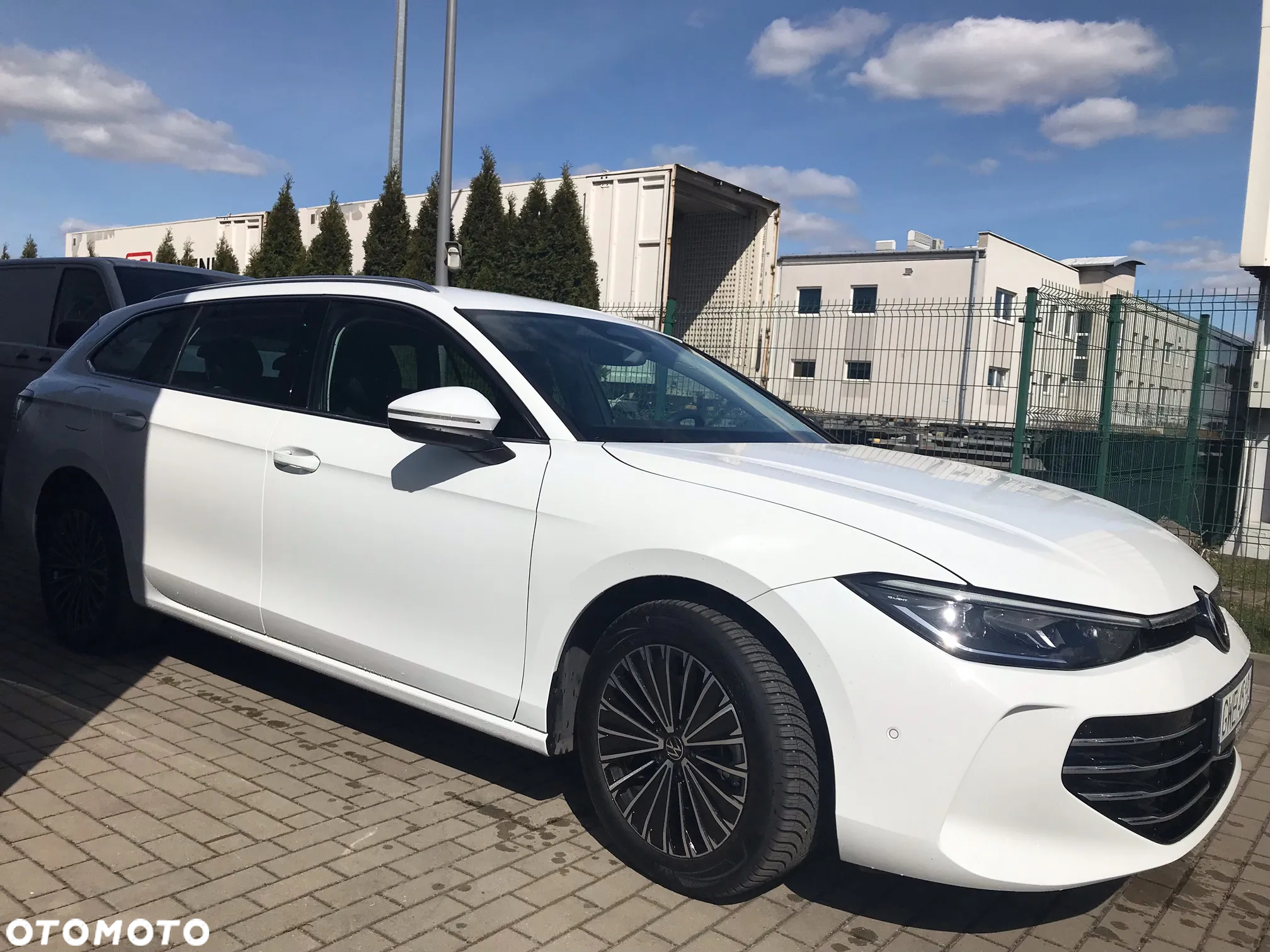 Volkswagen Passat - 5