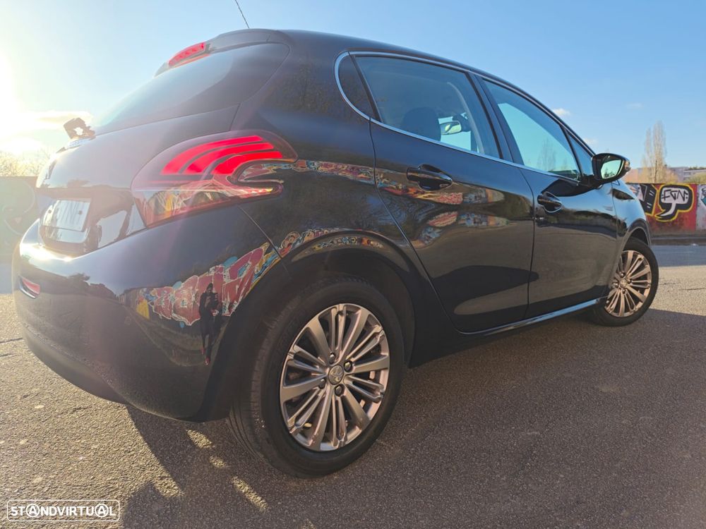 Peugeot 208 PureTech 110 Stop & Start Allure - 21