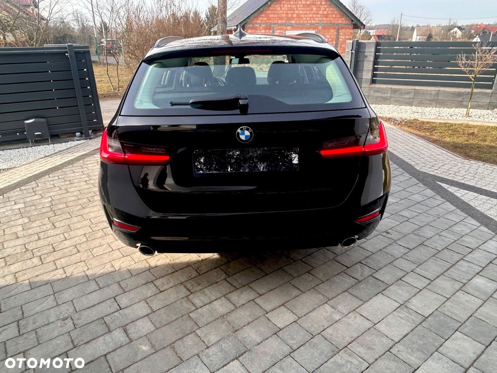 BMW Seria 3 320i Sport Line - 5