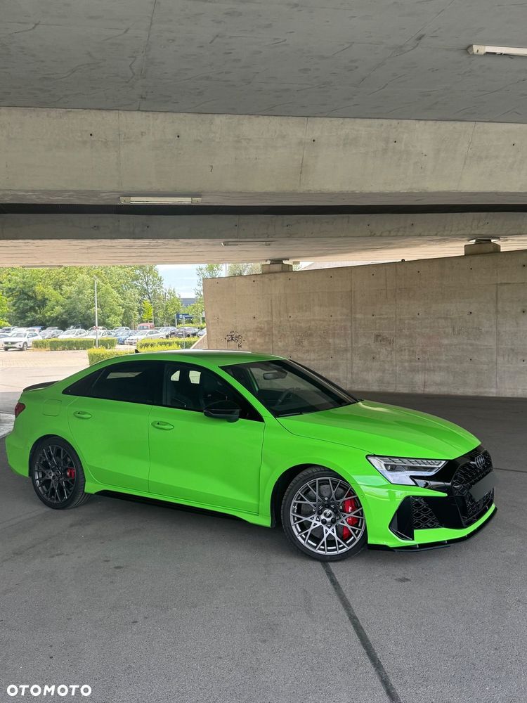 Audi RS3 Limousine - 2