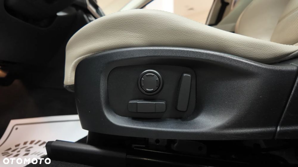 Jaguar F-Pace 2.0 i4D AWD Prestige - 24