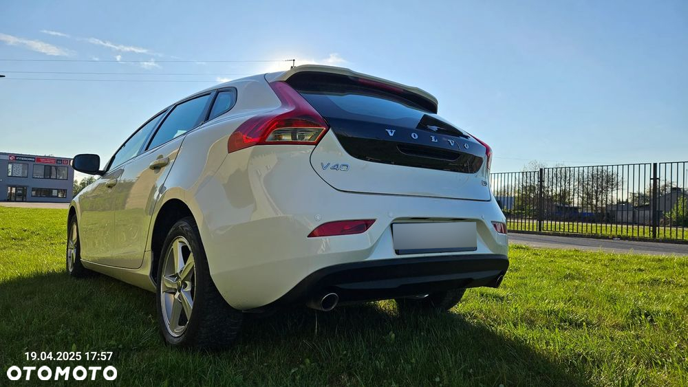 Volvo V40 D3 Ocean Race - 6