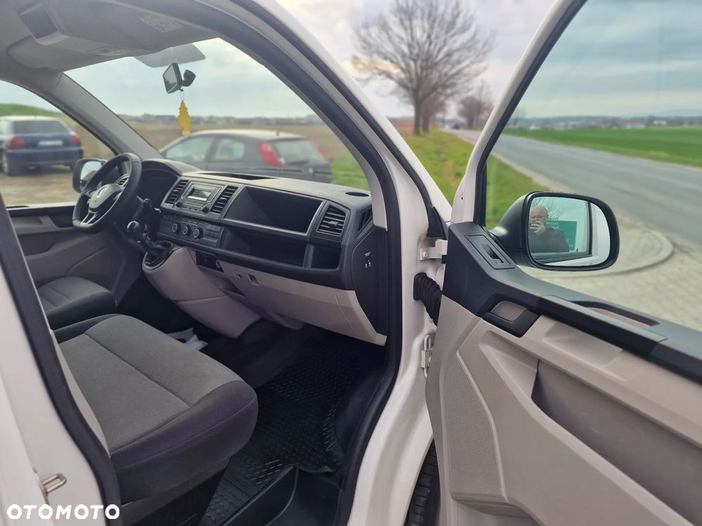 Volkswagen Transporter Lang EU6 - 19