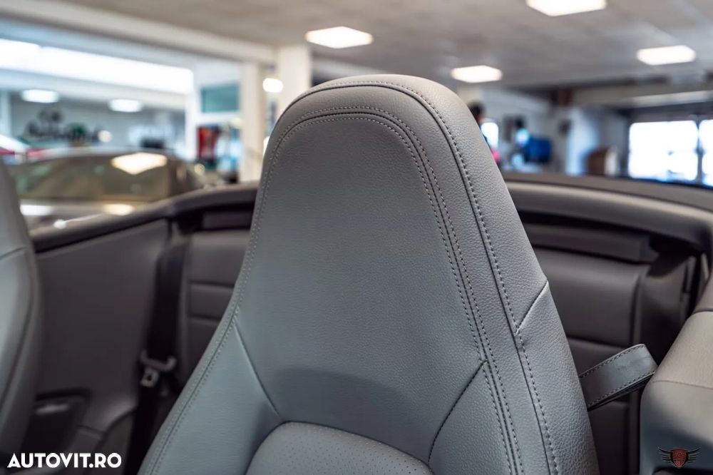 Porsche 911 Carrera PDK - 21