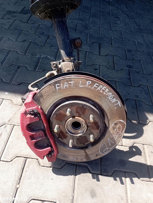 FIAT FREEMONT 2.0 JTD ZWROTNICA LEWA PRZÓD PRZEDNIA WAHACZ - 1