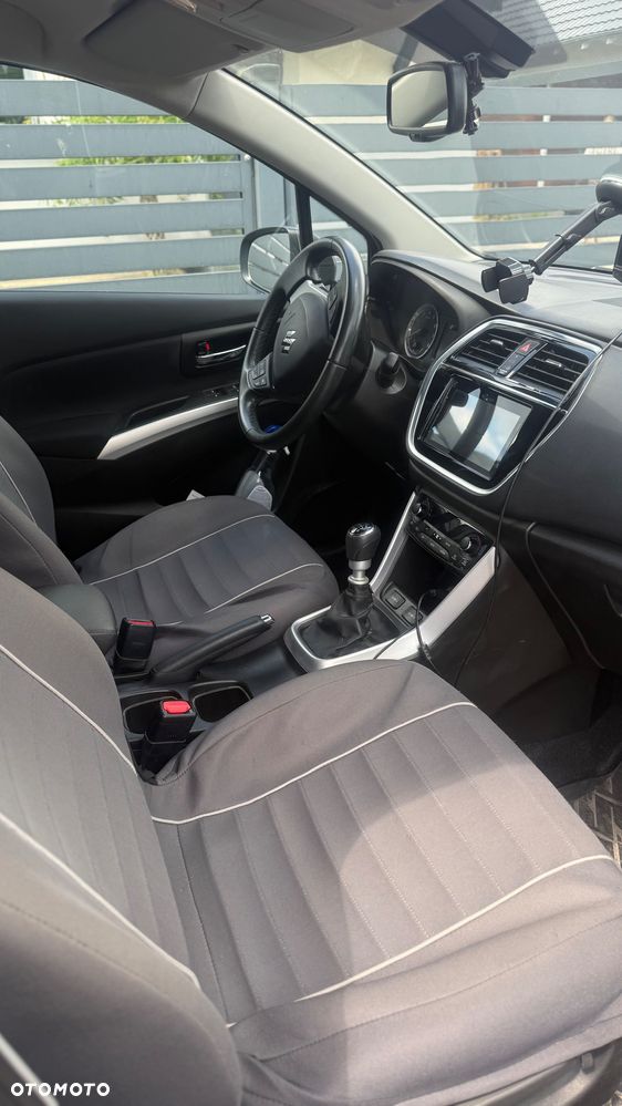 Suzuki SX4 S-Cross 1.4 T Elegance - 12