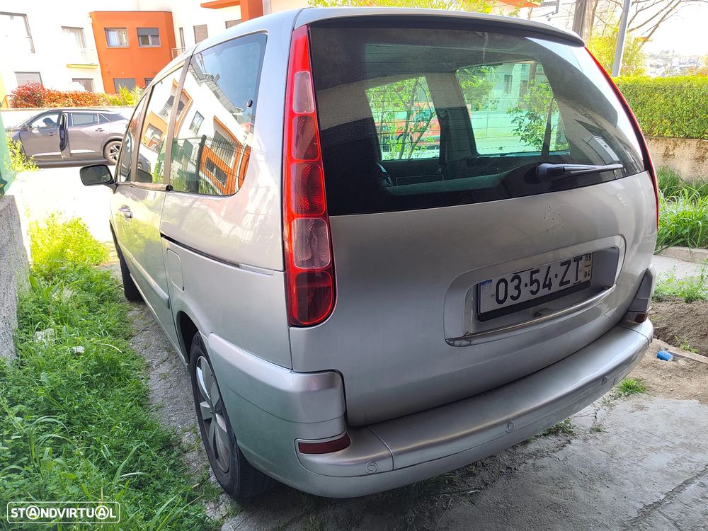 Citroën C8 2.0 HDi 16V SX - 2