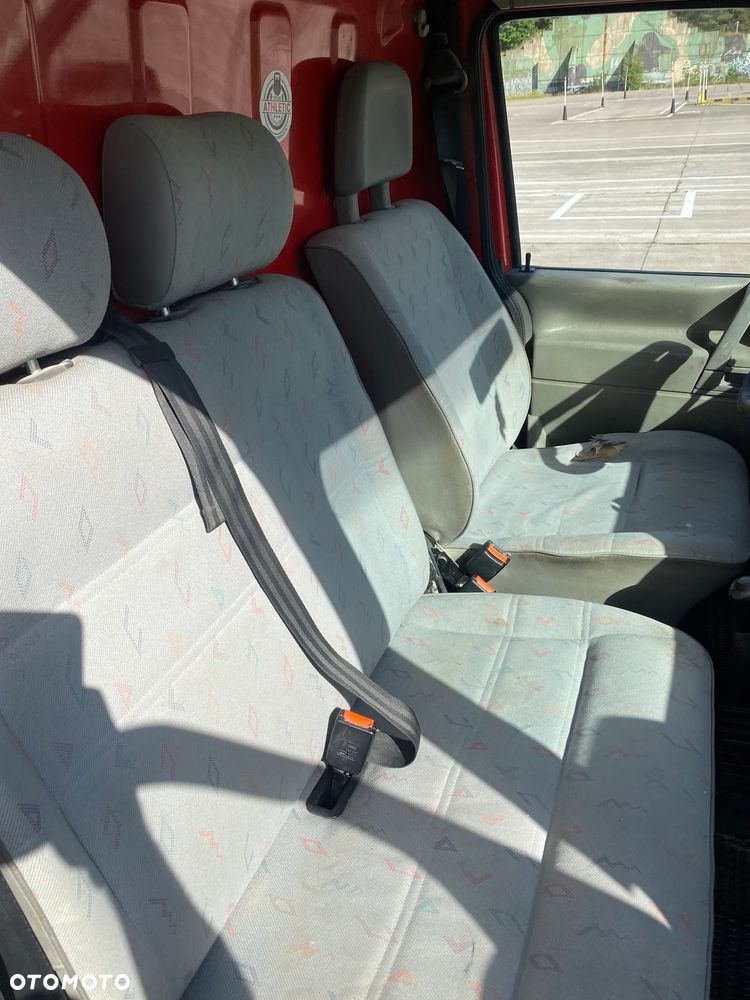 Volkswagen Transporter - 11