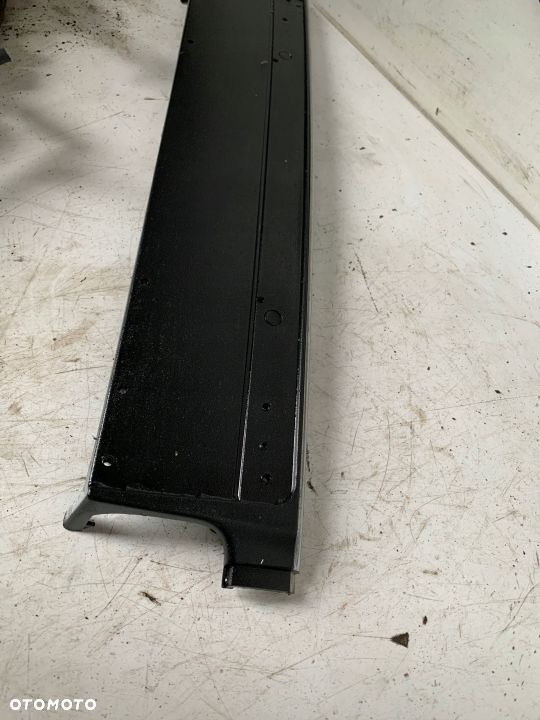 PODKŁADKA POD TABLICĘ REJ. CHROM BMW E39 PRZEDLIFT - 3