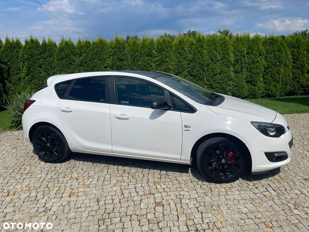 Opel Astra IV 1.4 T Active - 3