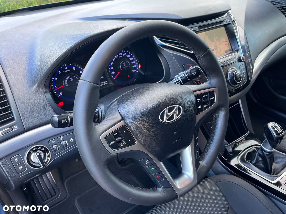 Hyundai i40 Kombi 1.6 Trend - 11