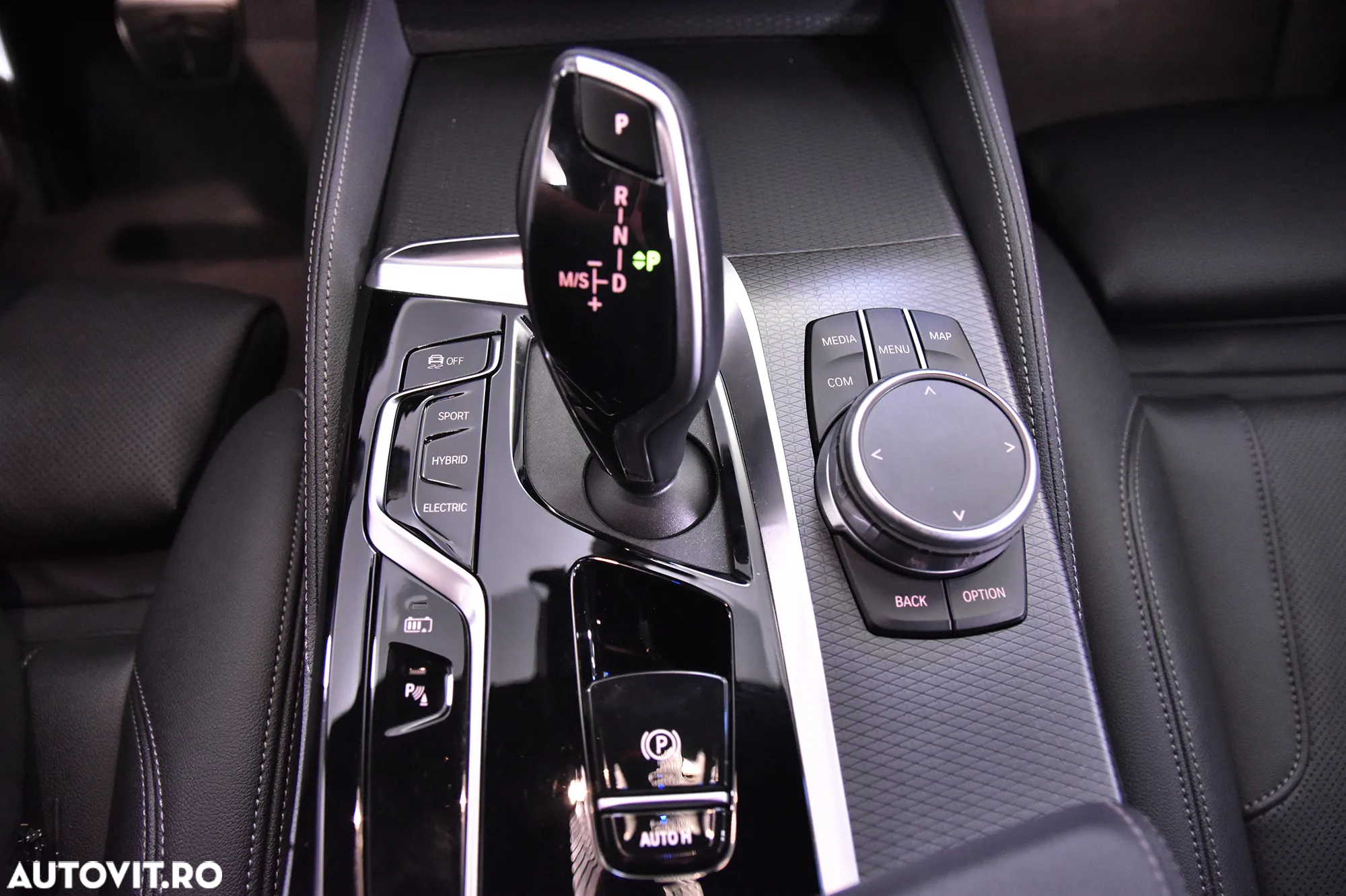 BMW Seria 5 530e xDrive Aut. - 17